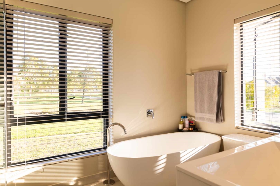 To Let 3 Bedroom Property for Rent in Val De Vie Estate Western Cape